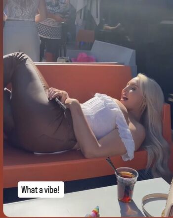 Full leaked Eljonesuk private photo