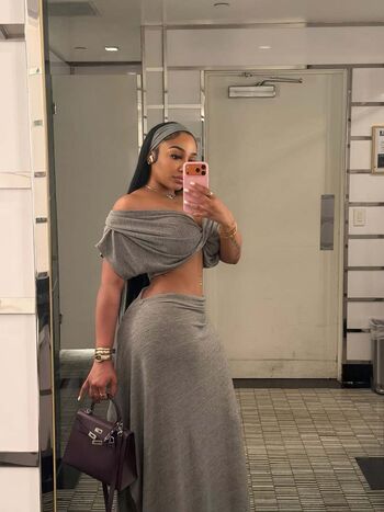 Full leaked Ella bandz private onlyfans photo