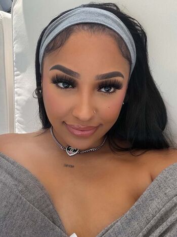 Full leaked Ella bandz private onlyfans photo