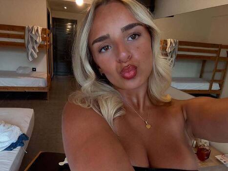 Full leaked Ella gore private onlyfans photo