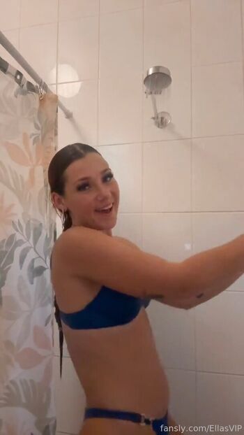 Full leaked Ella hanson private onlyfans photo