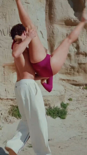 Full leaked Ella horan private photo