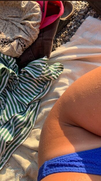 Full leaked Ella kania private onlyfans photo