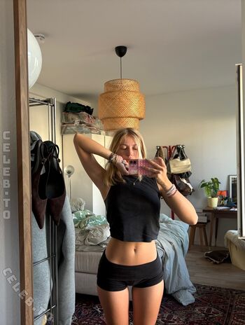 Full leaked Ella kania private photo