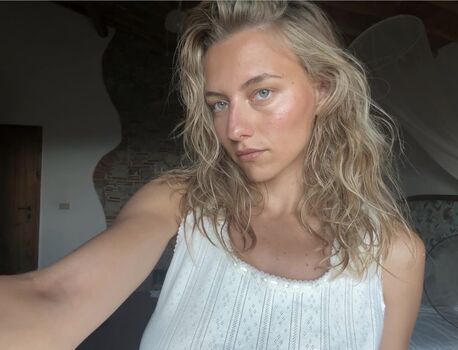 Full leaked Ella kernkamp private photo