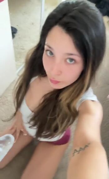 Full leaked Ella lauryn private photo
