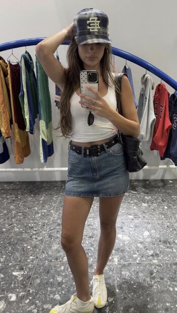 Full leaked Ella mendelsohn page private photo