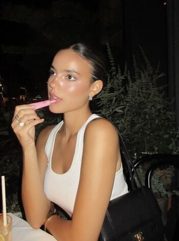 Full leaked Ella mendelsohn page private photo