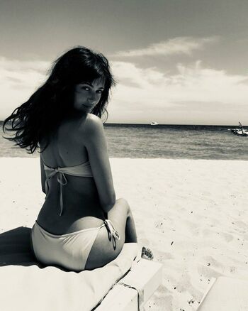 Full leaked Ella purnell page private photo