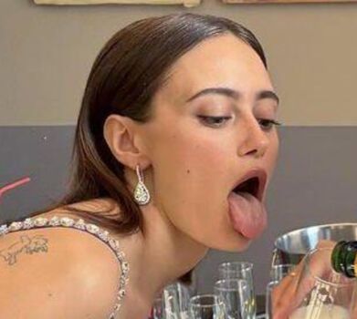 Full leaked Ella purnell private photo