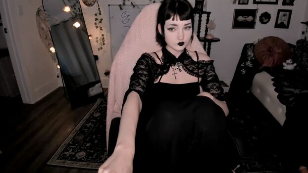 Full leaked Ella shitqost private photo