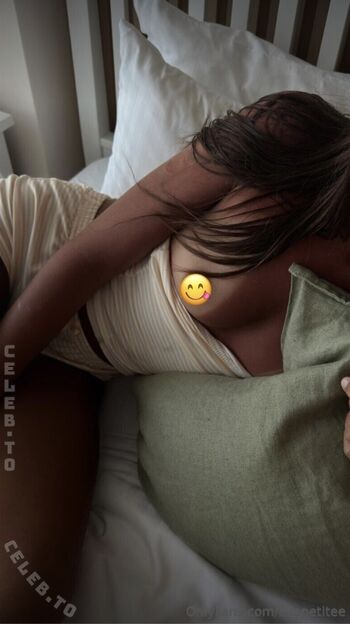 Full leaked Ellapetiteee private photo