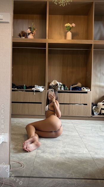 Full leaked Ellapetiteee private photo