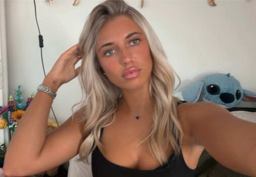 Full leaked Ellaxlongg private photo