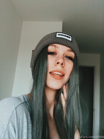 Full leaked Ellbat private onlyfans photo