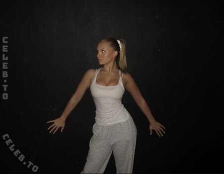 Full leaked Elle botterill private photo