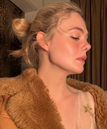 Full leaked Elle fanning page private onlyfans photo