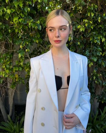 Full leaked Elle fanning page private onlyfans photo