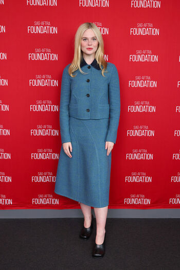 Full leaked Elle fanning page private photo