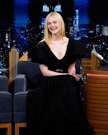 Full leaked Elle fanning page private photo