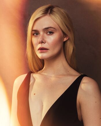 Full leaked Elle fanning private photo