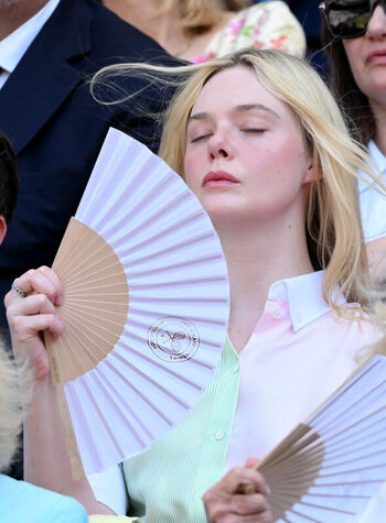 Full leaked Elle fanning private photo