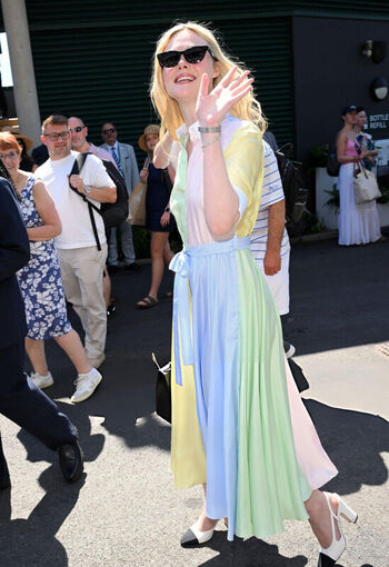 Full leaked Elle fanning private photo