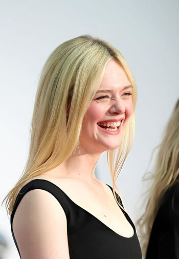 Full leaked Elle fanning page private photo