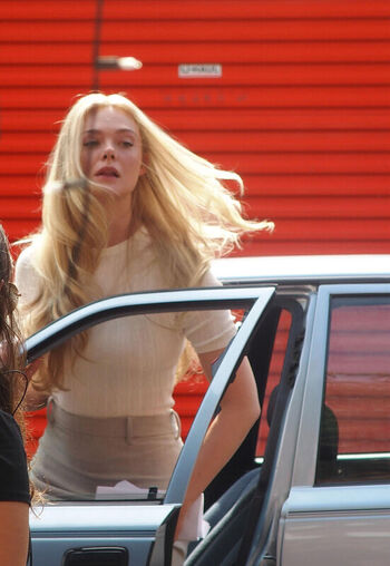 Full leaked Elle fanning page private photo