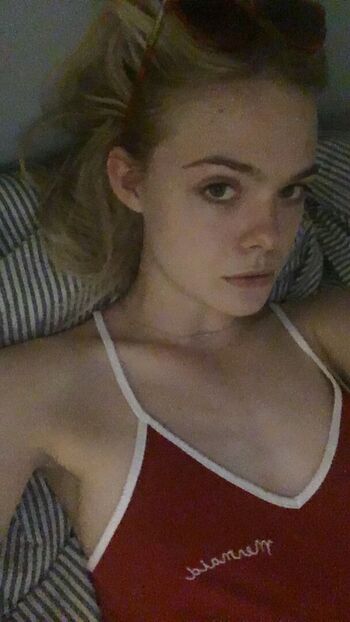 Full leaked Elle fanning private photo