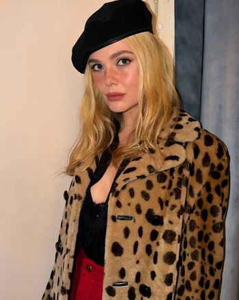 Full leaked Elle fanning private photo