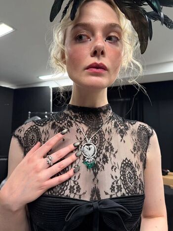 Full leaked Elle fanning page private photo