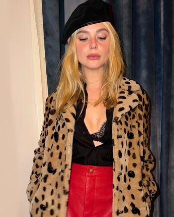 Full leaked Elle fanning page private photo