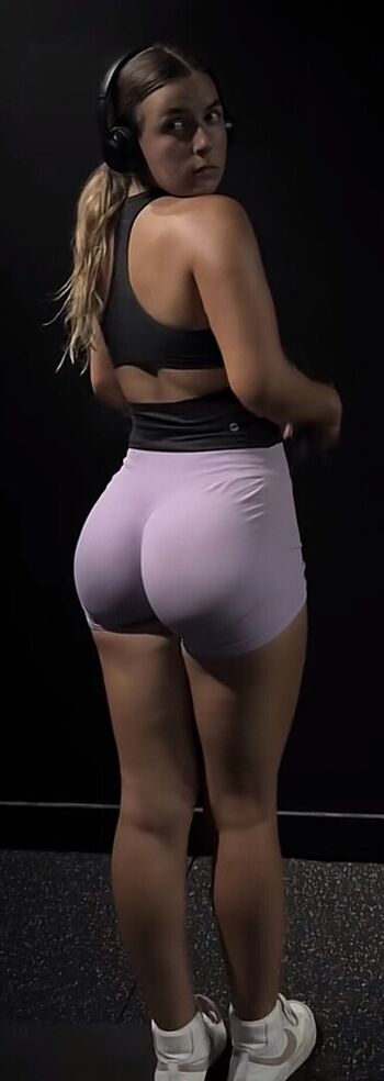 Full leaked Ellebabics private onlyfans photo