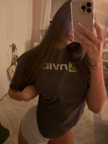 Full leaked Ellebisous private onlyfans photo