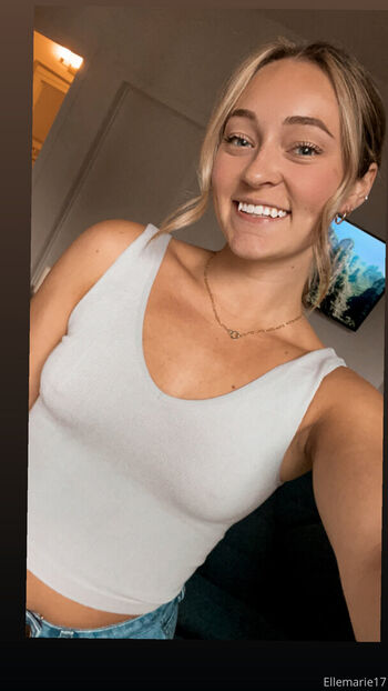 Full leaked Ellemarie private onlyfans photo