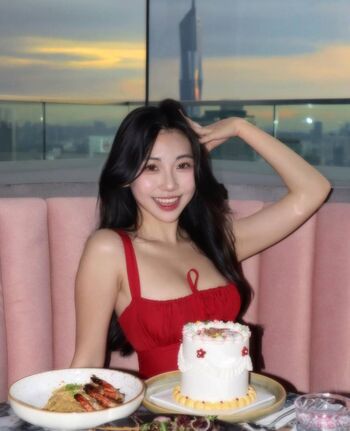 Full leaked Ellen tan page private onlyfans photo