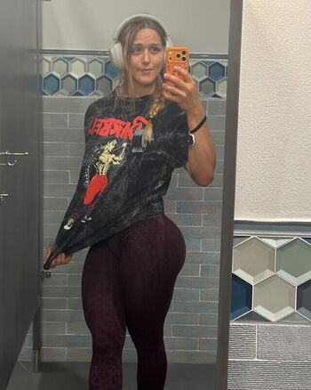 Full leaked Ellenvy private photo