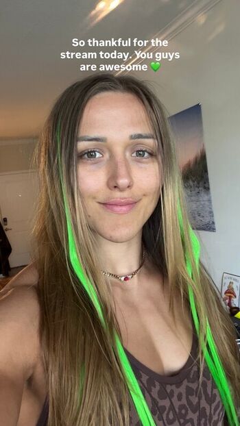 Full leaked Ellenvy private photo