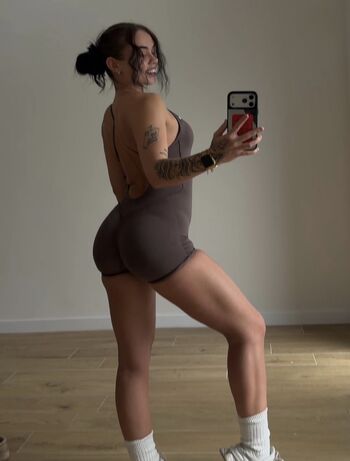 Full leaked Elley davies private onlyfans photo