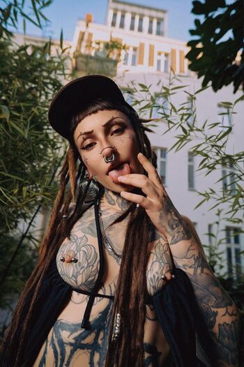Full leaked Elli disasterpiece private photo
