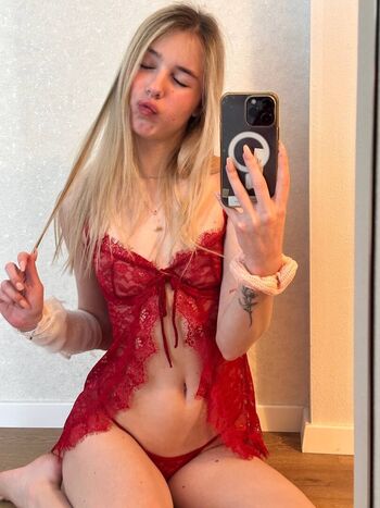 ellie_candy