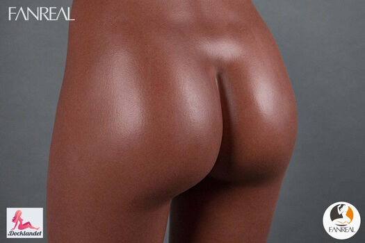 Full leaked Ellie doll private photo