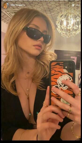 Full leaked Elliebaeeeeee private onlyfans photo