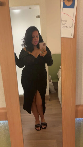Full leaked Ellielea private photo