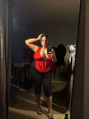 Full leaked Ellielea private photo