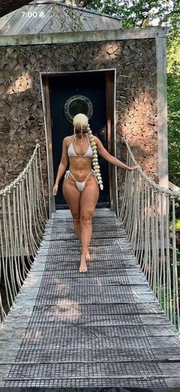 Full leaked Elliemaejohnson private photo