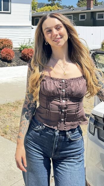 Full leaked Ellieridgerealtor page private onlyfans photo