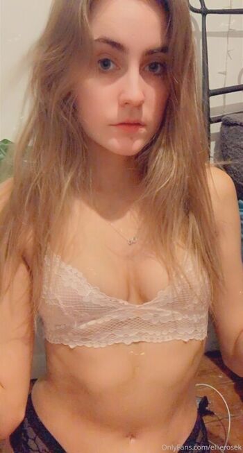 Full leaked Ellierosek private photo