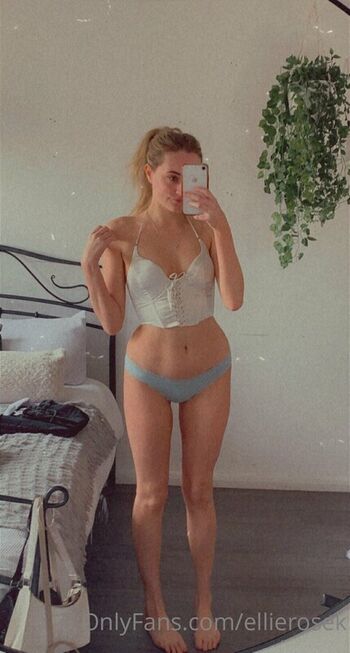 Full leaked Ellierosek private photo